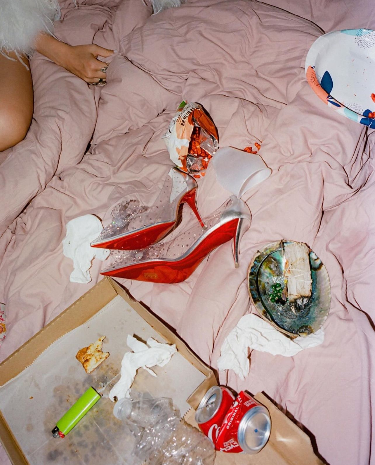 Image of life feeling incredibly messy, chaotic, and overwhelming.